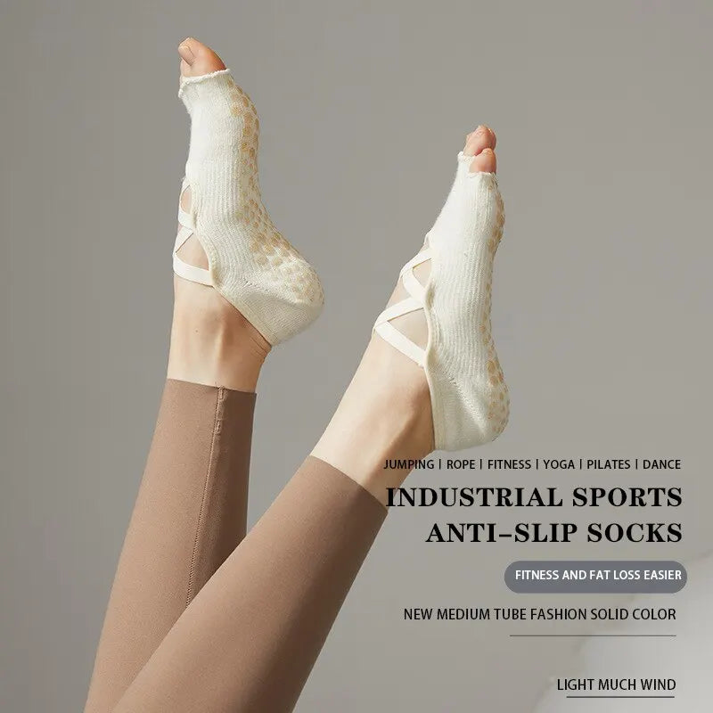 Ladies Yoga Socks Non Slip Grips Pilates Socks Pure Barre Ballet Toeless Socks Breathable Ankle Yoga Socks Women Fitness Socks