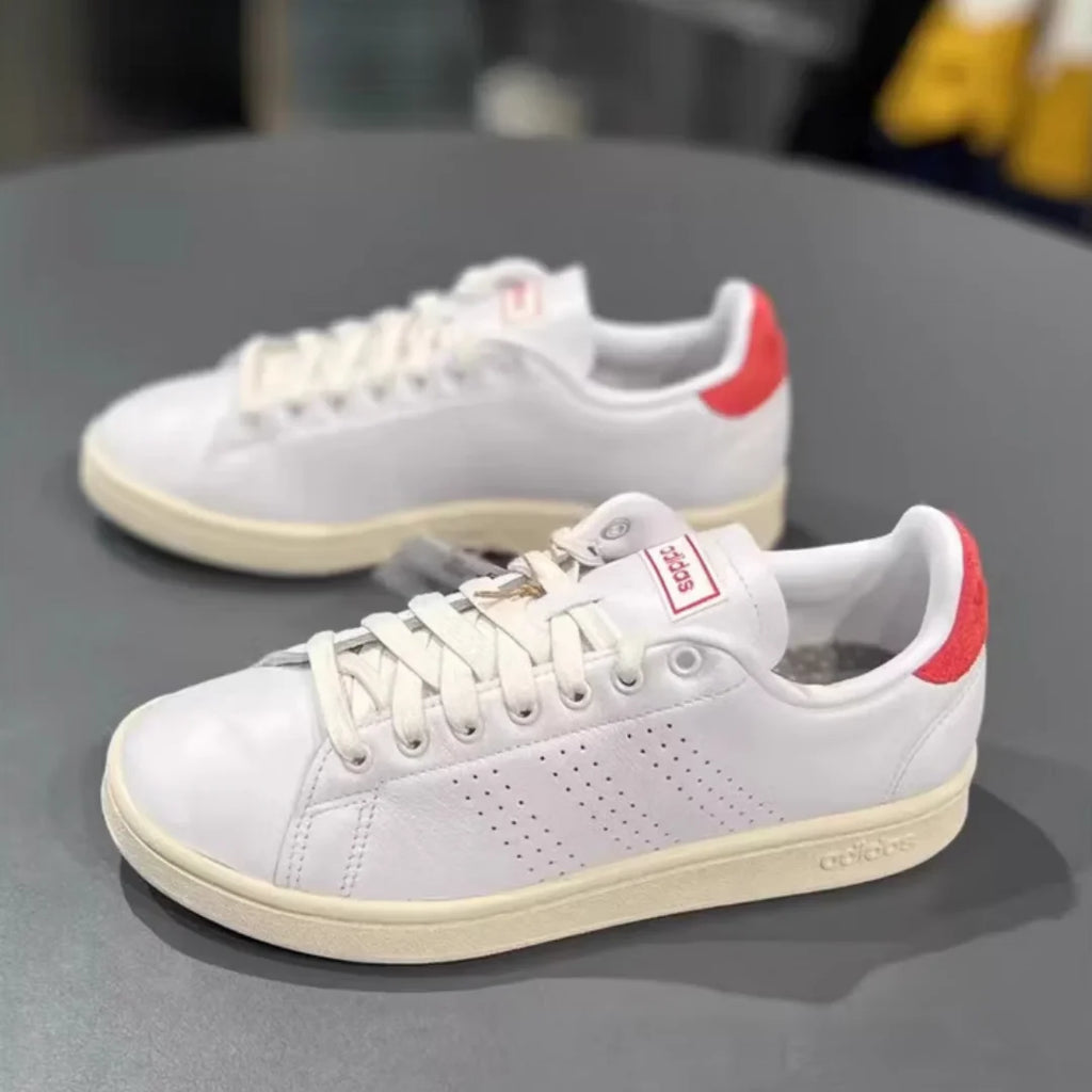 Adidas New Strong Grip Lightweight Outdoor Men's Skate Shoes Neo Lightweight Comfortable Everyday Low-Top Sneakers Pure White Simple Color Scheme Fashionable Versatile Commuting Casual Flat Shoes Styling Essential Fy8808