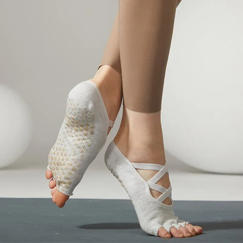 Ladies Yoga Socks Non Slip Grips Pilates Socks Pure Barre Ballet Toeless Socks Breathable Ankle Yoga Socks Women Fitness Socks