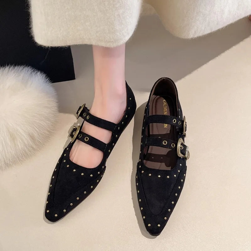 2025 NEW Vintage Design Pointed End Women Flats Shoes Fashion Double Row Belt Buckle Shoes Ladies Outdoor Shoes