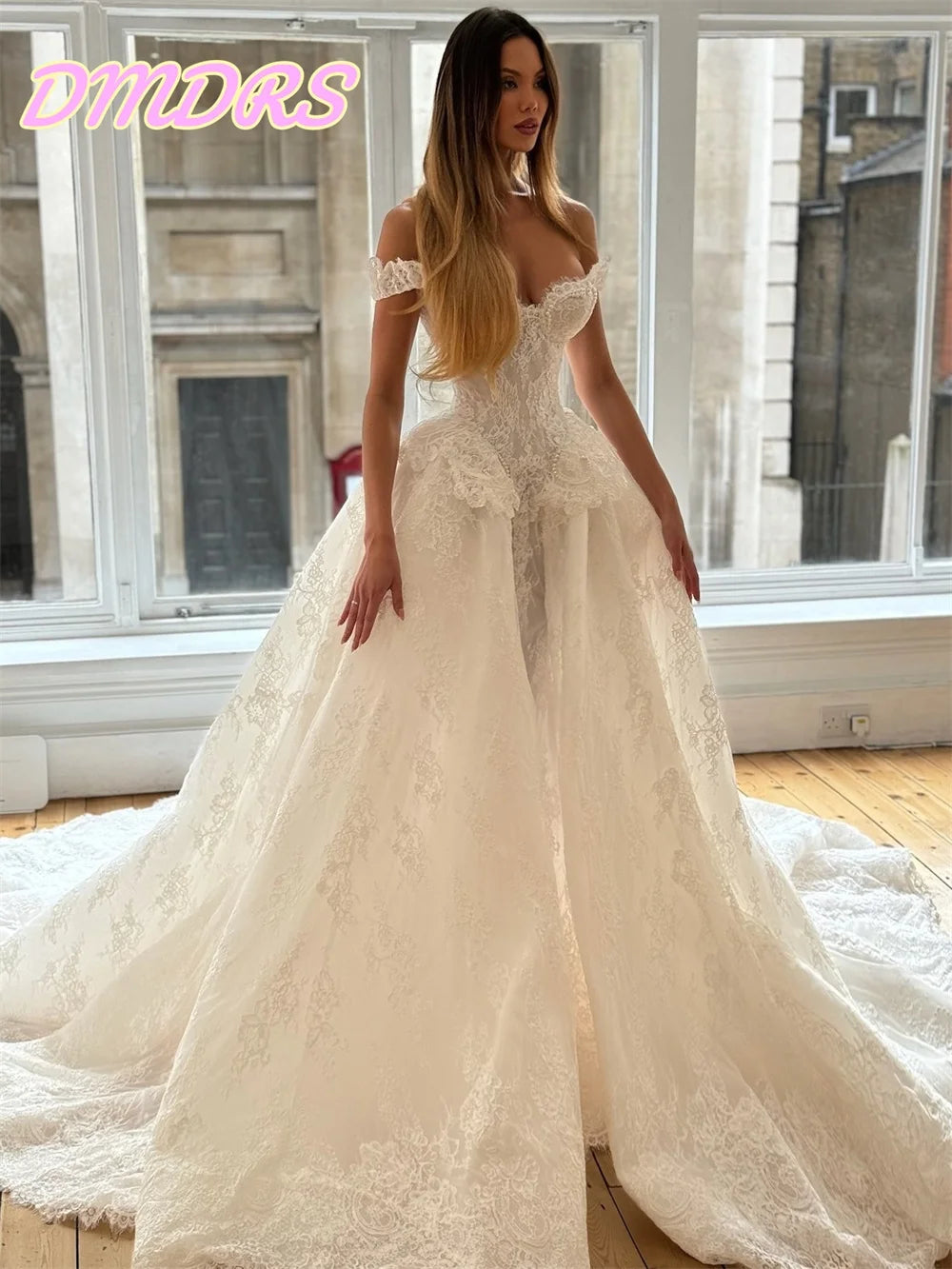 elegant sweetheart lace wedding dress 2025 glamorous sleeveless floor length wedding dress glamorous floor length dress