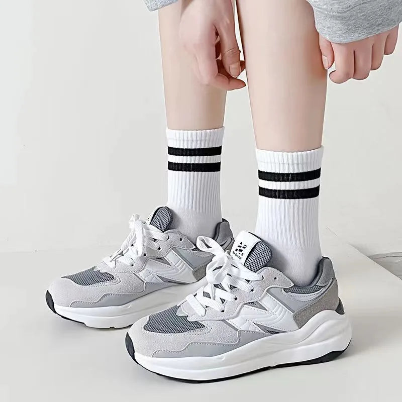3/6 Pairs Women Sports Solid Socks Soft Comfortable Ventilate Versatile Mid Calf Socks Casual Stripe Splice Female Street Socks