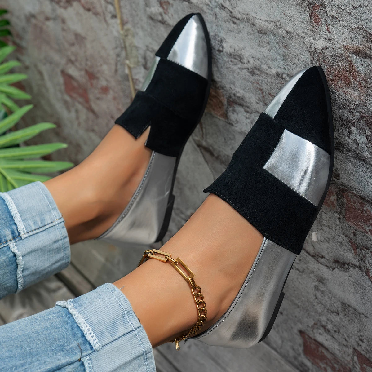 Women's Color-Blocked Pointed-Toe Loafers: Slip-On Lazy Casual Shoes, Stylish Commuting Work Shoes