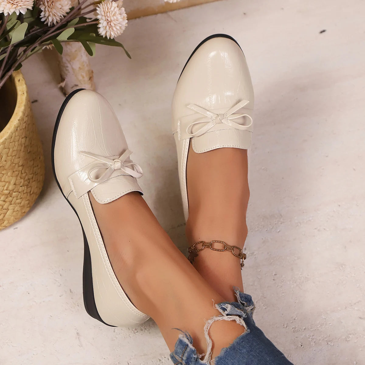 Fashion New Comfortable Bow Casual Shoes Spring and Autumn Shallow Mouth Round Head Slope Heel Thick Soled Women's Shoes