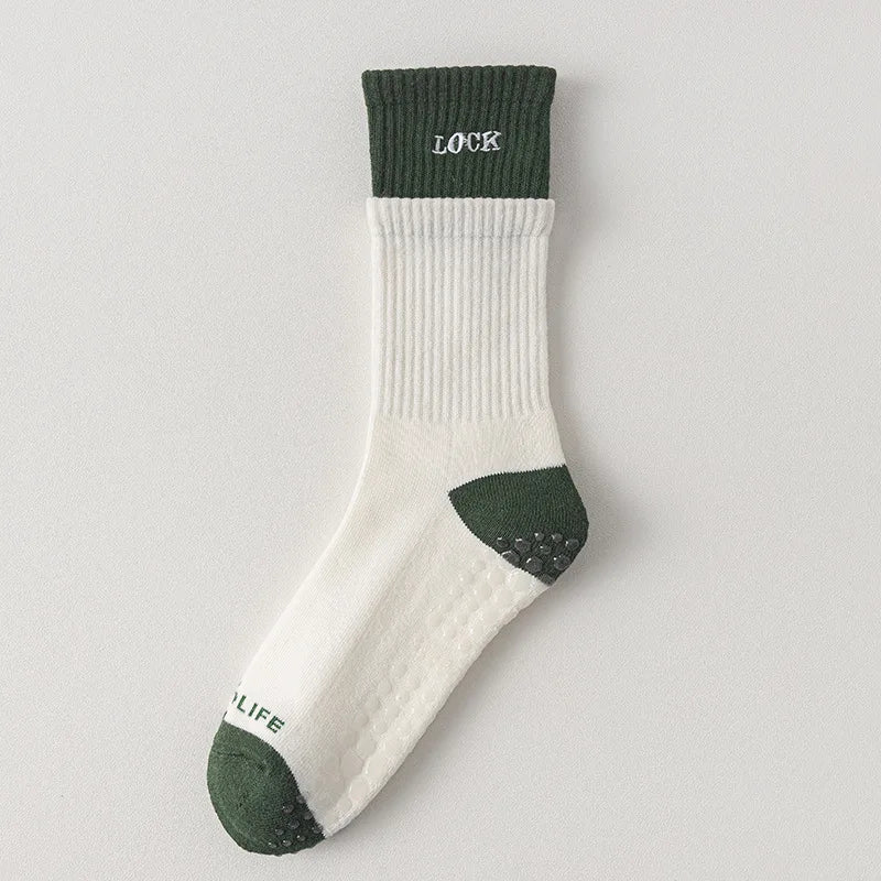 Eur35-42 Winter Thick Towel Bottom Mid Tube Yoga Socks Anti Slip Indoor Fitness Dance Pilates Training Socks Women Sports Socks