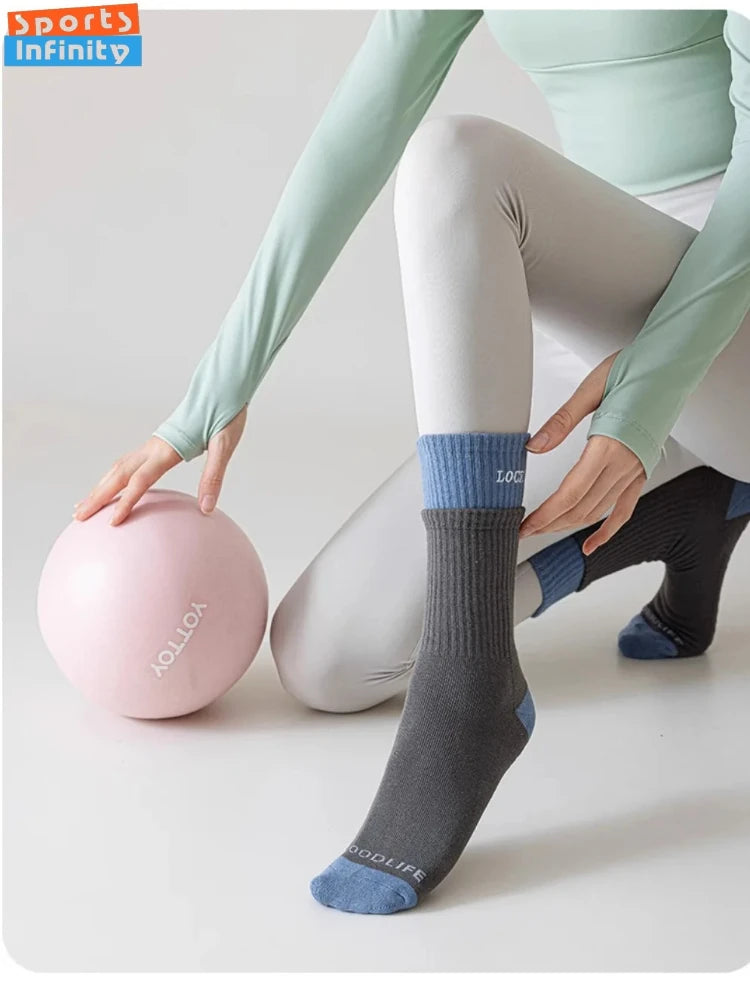 Eur35-42 Winter Thick Towel Bottom Mid Tube Yoga Socks Anti Slip Indoor Fitness Dance Pilates Training Socks Women Sports Socks