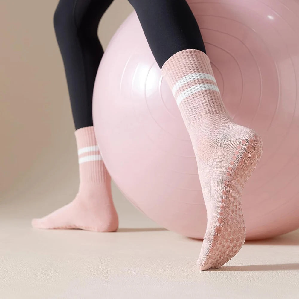 Yoga Pilates Socks with Grips for Women, Non Slip Grips Cotton Socks for Barre, Ballet, Dance, Workouts