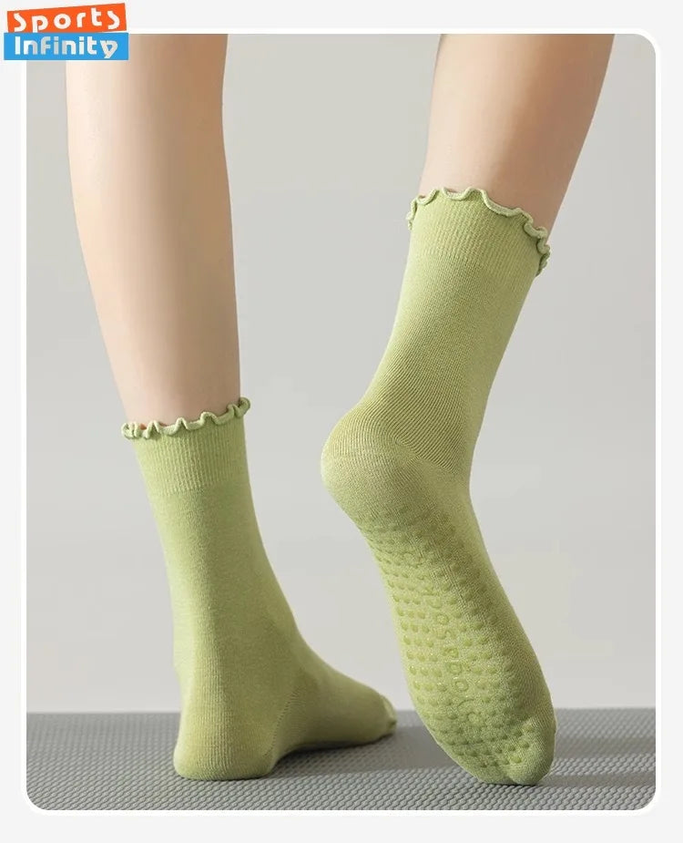 Spring and summer rolled edge mid tube yoga socks women anti slip dance fitness sports socks odor proof cotton Pilates socks