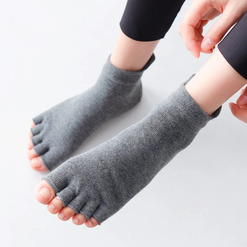 Yoga Socks Half Toe Anti-Slip Silicone Grip Breathable Cotton Fitness Ballet Dance Gym Pilates Open Toe Five Finger Socks
