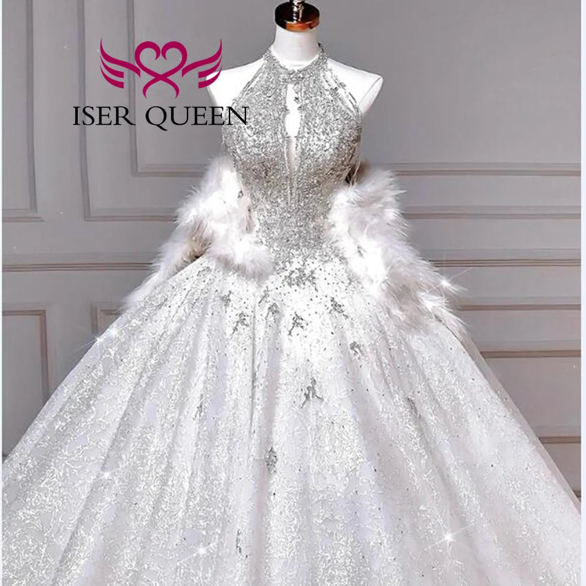 Customized Backless Halter Exquisite Wedding Dress For Ladies 2025 New Heavy Crystal Beaded Feather Shiny Wedding Dresses WX0481