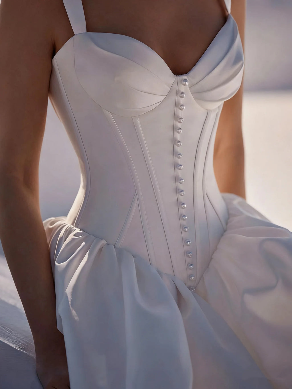 Luxury Sweetheart Satin Wedding Dress Spaghetti Strap Tight corset Ball Dress Wedding Ceremony Elegant Bridal Dress Custom