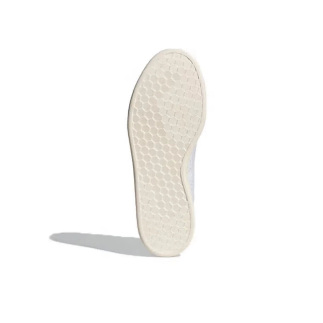 Adidas New Strong Grip Lightweight Outdoor Men's Skate Shoes Neo Lightweight Comfortable Everyday Low-Top Sneakers Pure White Simple Color Scheme Fashionable Versatile Commuting Casual Flat Shoes Styling Essential Fy8808