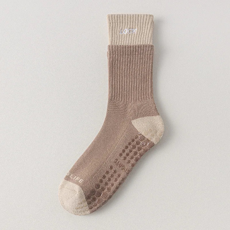 Eur35-42 Winter Thick Towel Bottom Mid Tube Yoga Socks Anti Slip Indoor Fitness Dance Pilates Training Socks Women Sports Socks