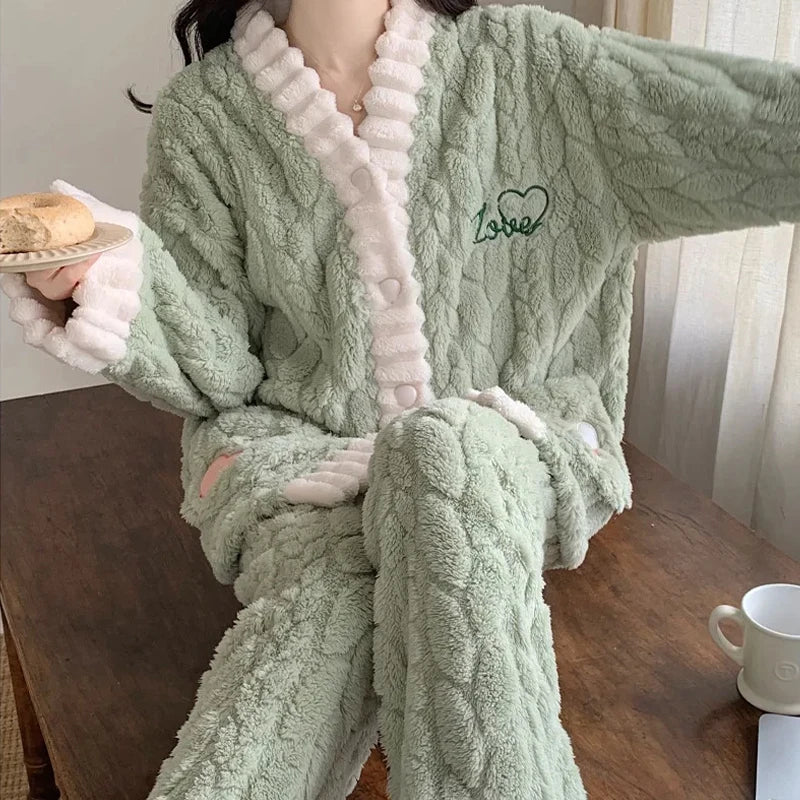 High Quality Thickened Warm Winter Women's Flannel Pajamas Fashion Soft Casual Comfortable Homewear Ladies Sleepwear Give a Gift