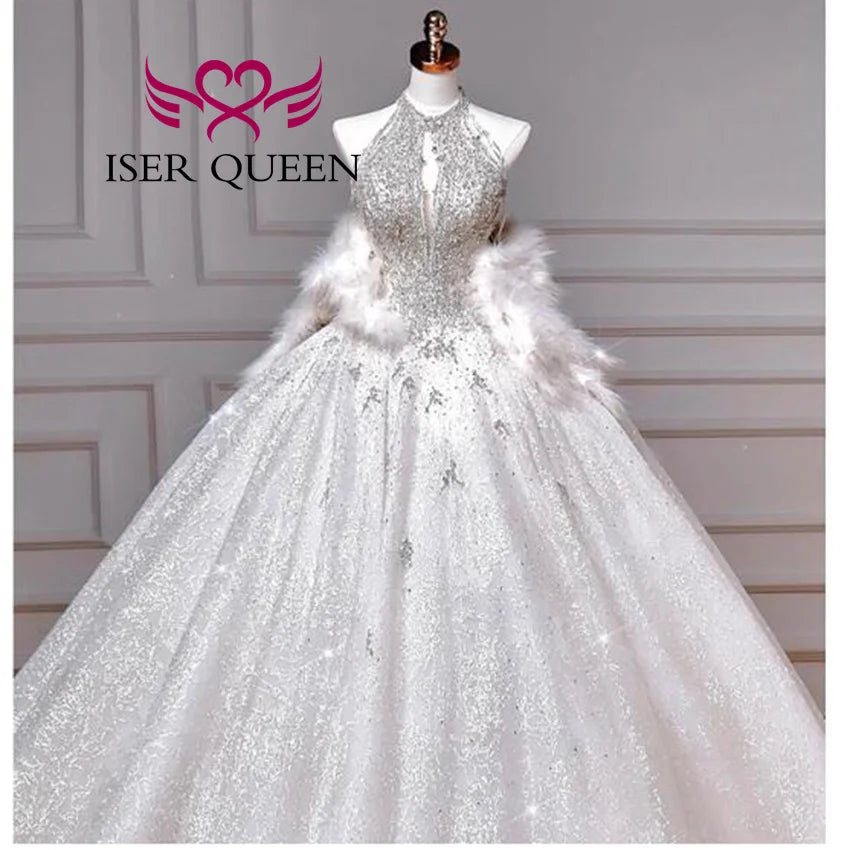 Customized Backless Halter Exquisite Wedding Dress For Ladies 2025 New Heavy Crystal Beaded Feather Shiny Wedding Dresses WX0481