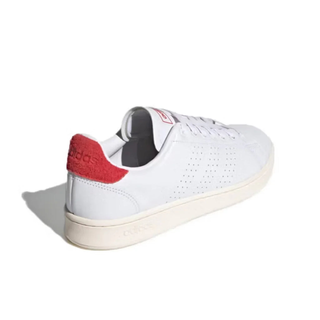 Adidas New Strong Grip Lightweight Outdoor Men's Skate Shoes Neo Lightweight Comfortable Everyday Low-Top Sneakers Pure White Simple Color Scheme Fashionable Versatile Commuting Casual Flat Shoes Styling Essential Fy8808